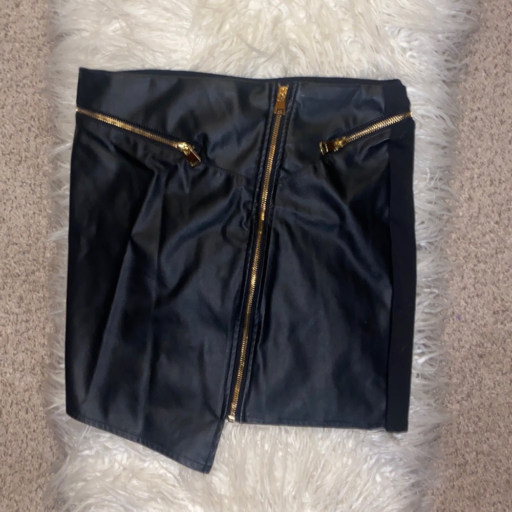 Leather skirt
